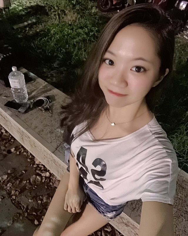 欣欣的第一张照片--新竹王婆说媒
